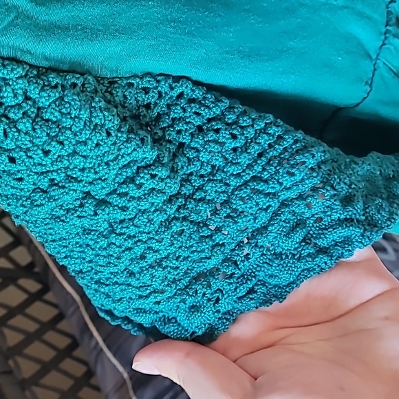 Crochet sleeve top - Picture 2 of 3